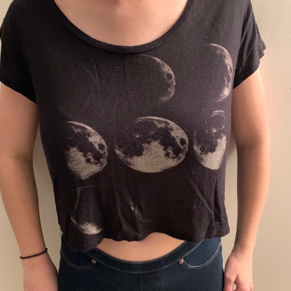 Black Moon Design Tshirt